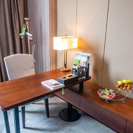 Peace International Hotel Shangrao Екстериор снимка