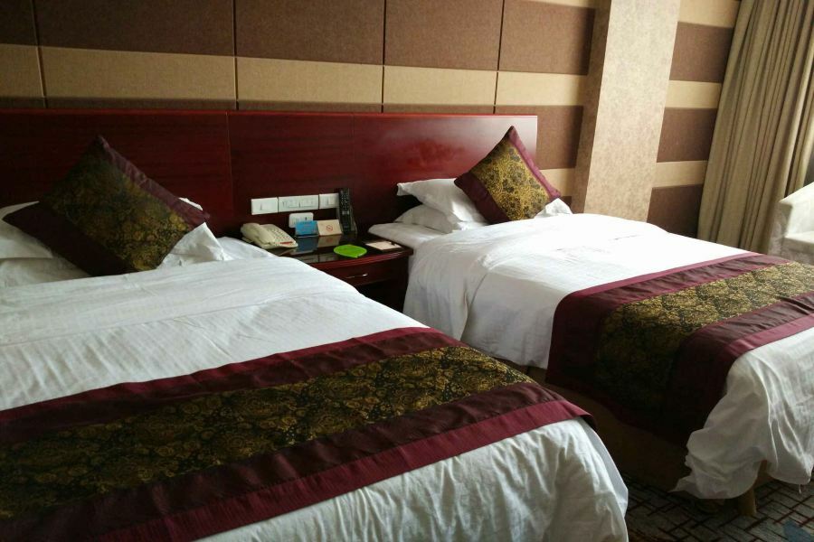 Peace International Hotel Shangrao Екстериор снимка
